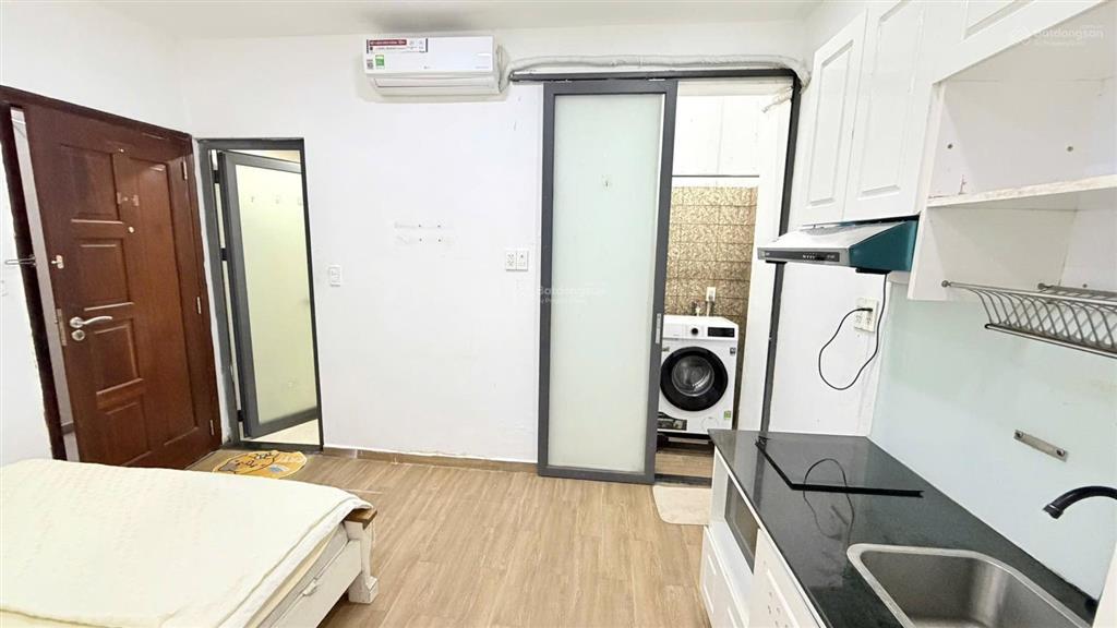 Cho thuê phòng studio ban công có máy giặt riêng  đường lê văn sỹ quận 3, gần đại học sư phạm q3