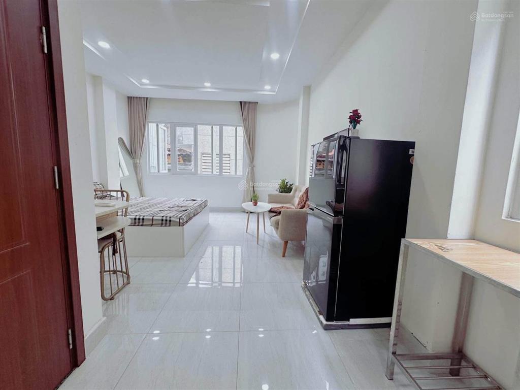 Cho thuê phòng studio cửa sổ thoáng, 34m2, đường 3/2  gần vòng xoay dân chủ quận 3