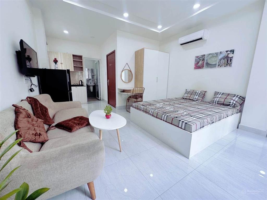Cho thuê phòng studio cửa sổ thoáng, 34m2, đường 3/2  gần vòng xoay dân chủ quận 3