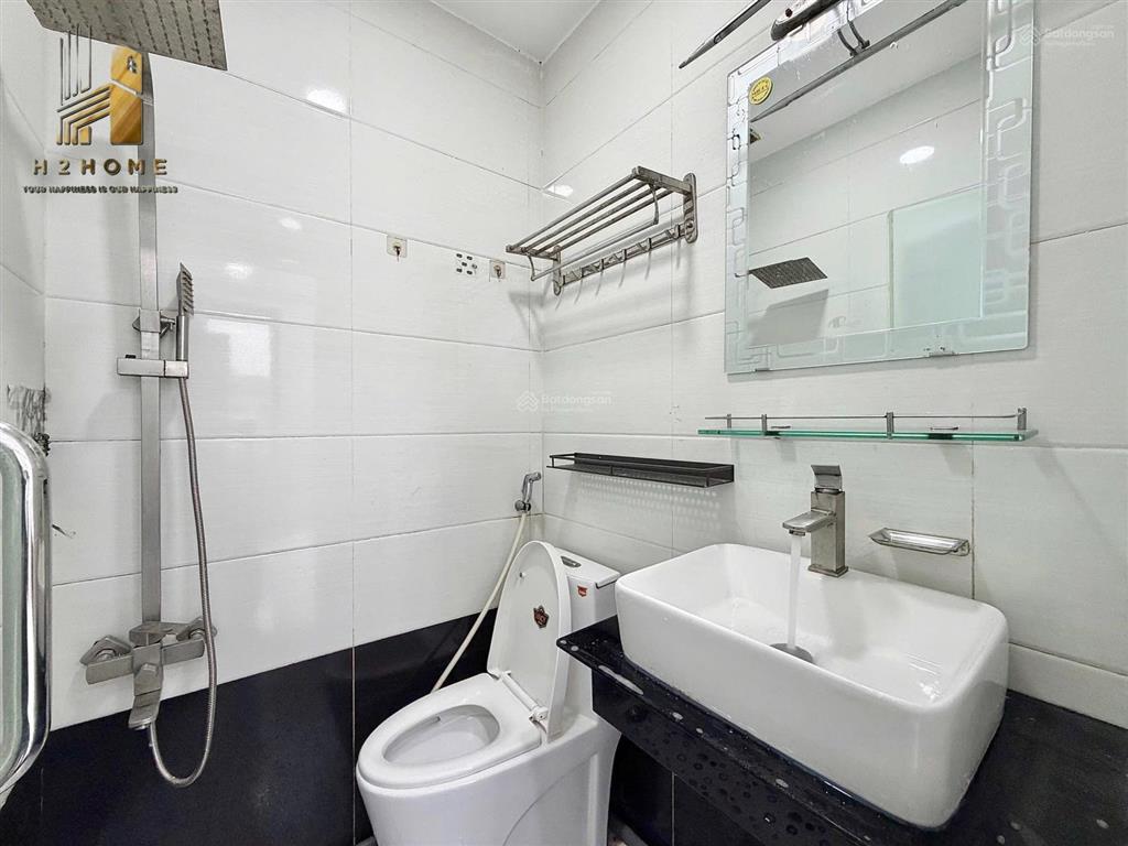 Cho thuê phòng studio cửa sổ thoáng có thang máy, đường hoàng sa  gần cầu lê văn sỹ q3