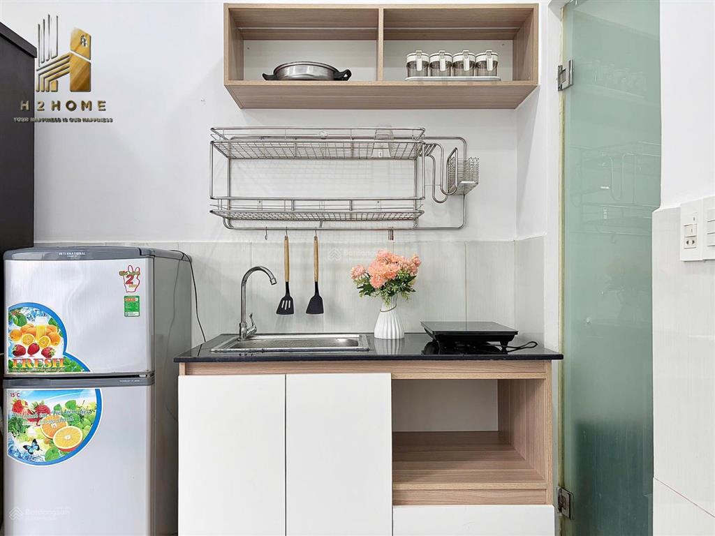 Cho thuê phòng studio cửa sổ thoáng có thang máy, đường hoàng sa  gần cầu lê văn sỹ q3