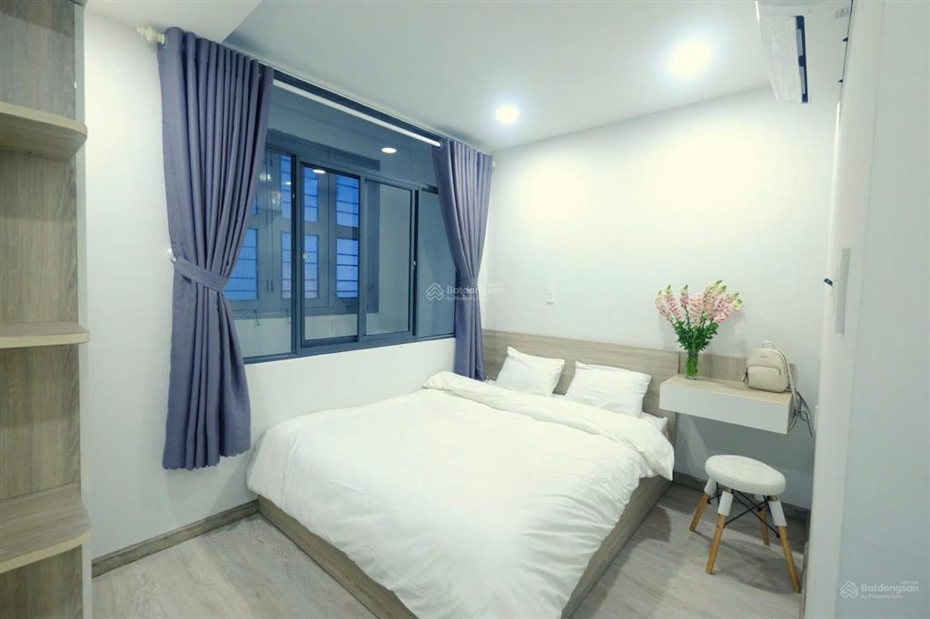 Cho thuê căn hộ cửa sổ thoáng, 22m2 ngay quận 1  cạnh công viên lê văn tám quận 1