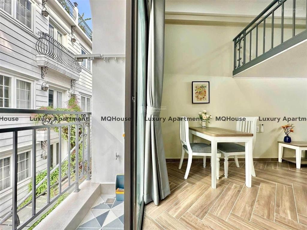 Cho thuê phòng duplex có ban công rộng thoáng giá tốt  cạnh đại học ueh, hoa sen, bách khoa q10