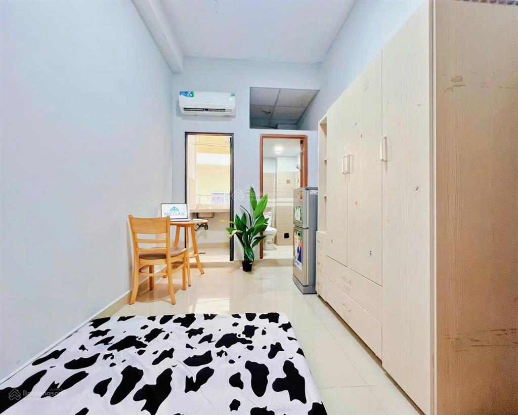 Cho thuê phòng studio giá tốt , đường cao thắng  cạnh đại học mở  khu bàn cờ quận 3