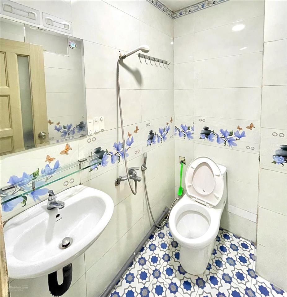 Cho thuê phòng studio có cửa sổ giá tốt ngay quận 1  gần chợ bến thành quận 1