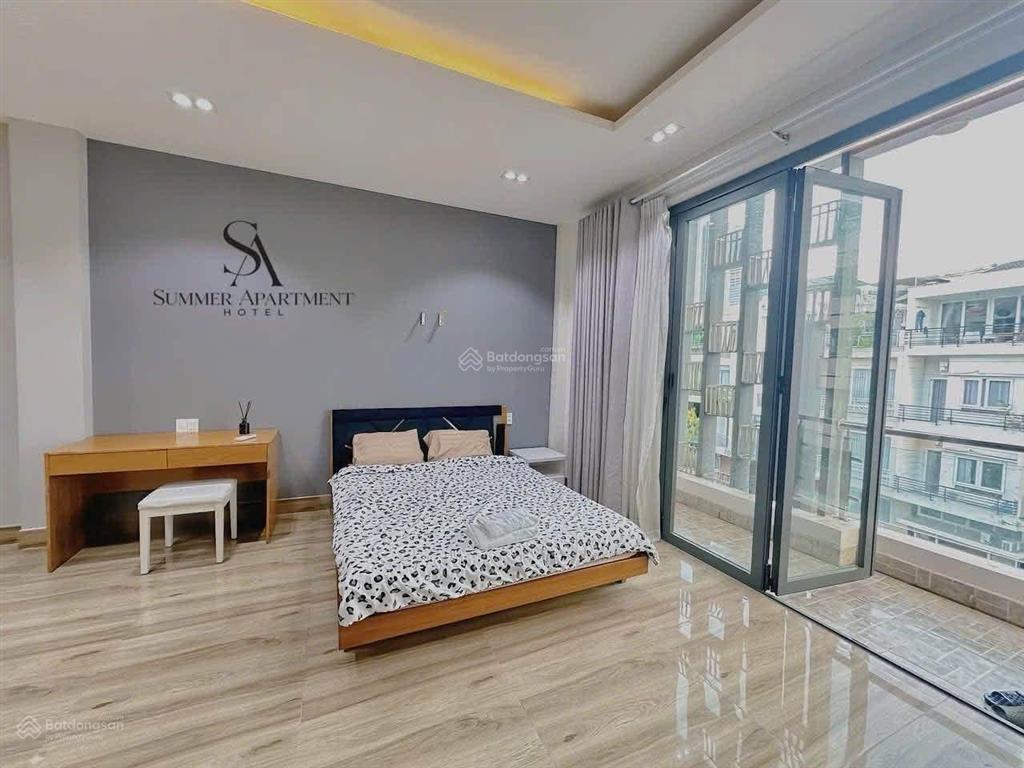 Cho thuê phòng ban công thoáng, ngay quận 10  cạnh vòng xoay dân chủ quận 3