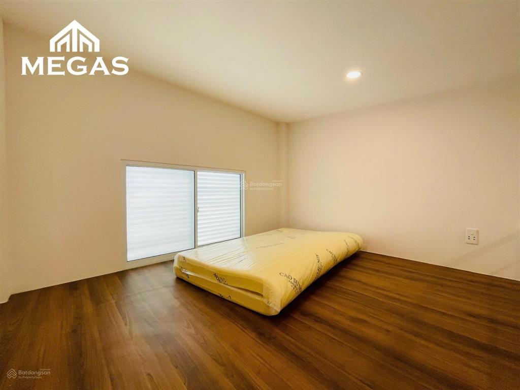 Cho thuê phòng duplex cửa sổ, 38m2  ngay điện biên phủ, gần vòng xoay dân chủ, cư xá đô thành q3