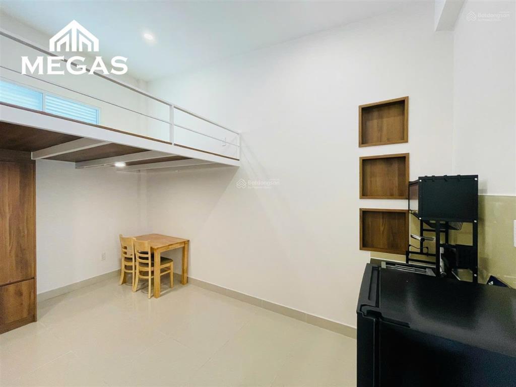 Cho thuê phòng duplex cửa sổ, 38m2  ngay điện biên phủ, gần vòng xoay dân chủ, cư xá đô thành q3