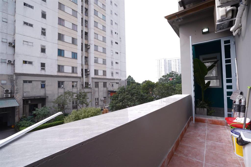 Bán căn hộ 3 ngủ 2 vệ sinh chung cư 19t6 kiến hưng diện tích 77m2 sân vườn đầy đủ đồ nội thất