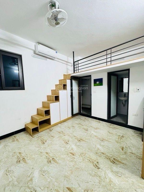Gà đẻ trứng vàng yên xá thủ phủ sinh viên80m ra đường ô tô tránh