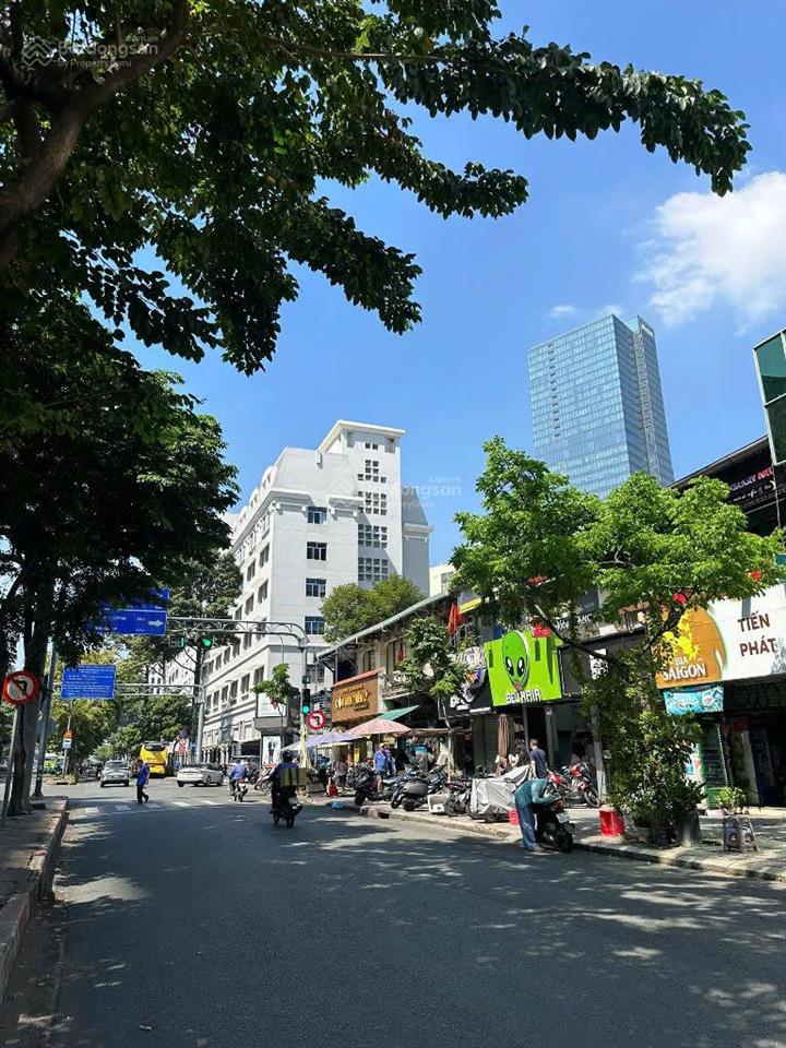 Siêu phẩm  vị trí kim cương mt hàm nghi, quận 1, dt 4,3x20m, 3 tầng, hđt 180tr/tháng, 72 tỷ