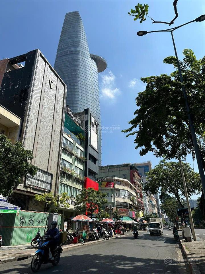 Siêu phẩm  vị trí kim cương mt hàm nghi, quận 1, dt 4,3x20m, 3 tầng, hđt 180tr/tháng, 72 tỷ