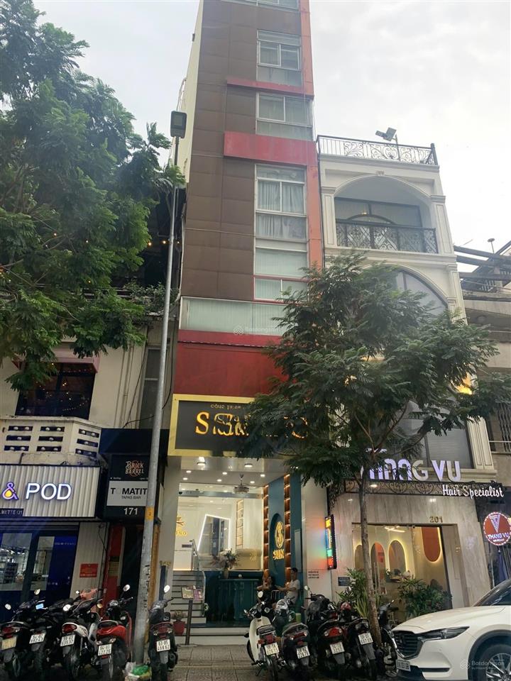 Siêu vị trí  mt ngay chợ bến thành  one central, dt 4x18m, hầm 7 tầng hđt 150tr/ tháng giá 56 tỷ