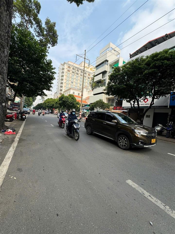 Giảm 5 tỷ nhà siêu vị trí mt hùng vương, quận 5, dt 8mx25,5m, 3 tầng hđt 180 triệu/tháng giá 65 tỷ