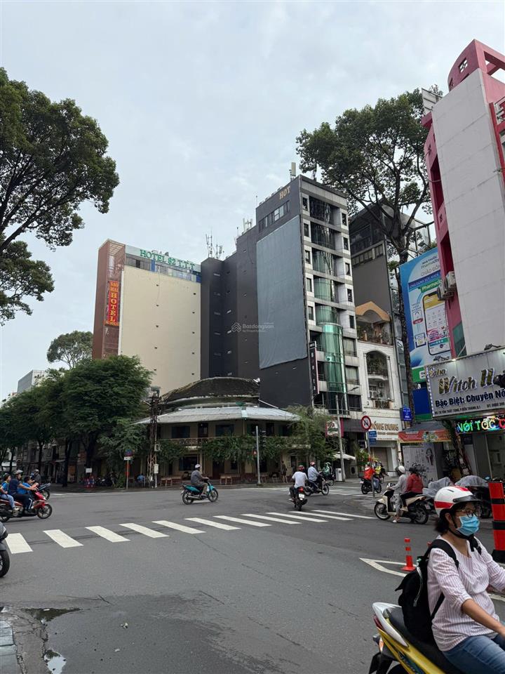 Bán nhà siêu vị trí mt tôn thất tùng, quận 1, dt 5x18m, 3 tầng, hđt 120tr/tháng, giá 38 tỷ