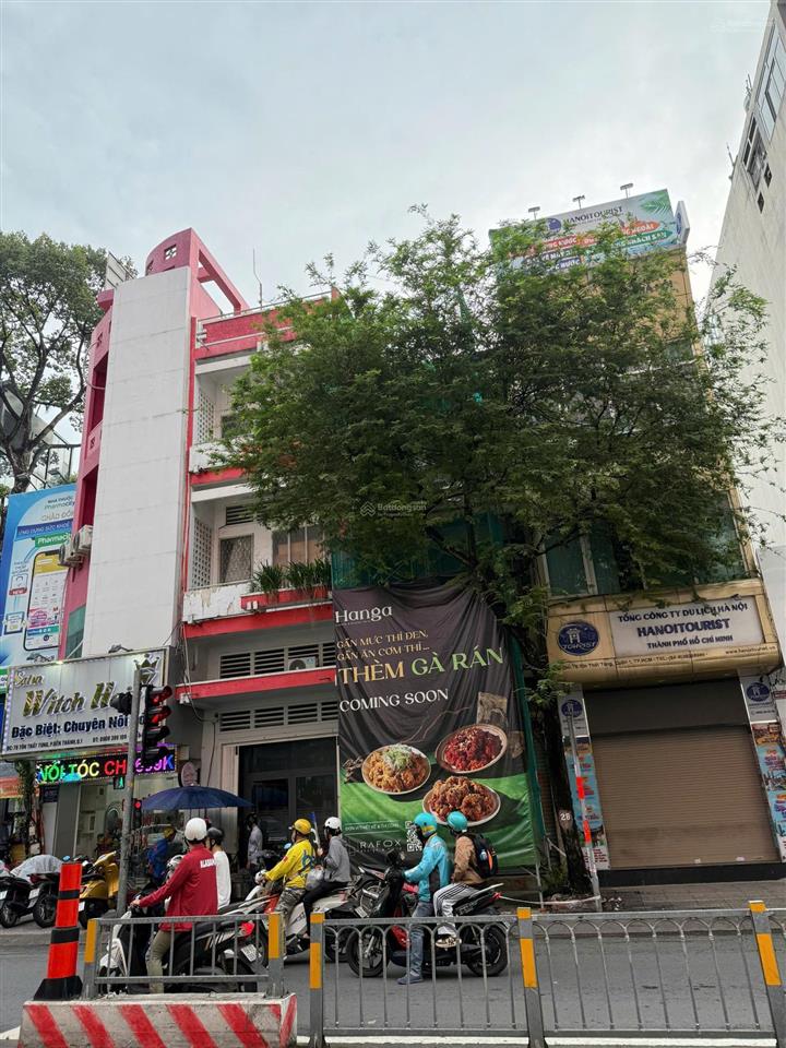 Bán nhà siêu vị trí mt tôn thất tùng, quận 1, dt 5x18m, 3 tầng, hđt 120tr/tháng, giá 38 tỷ