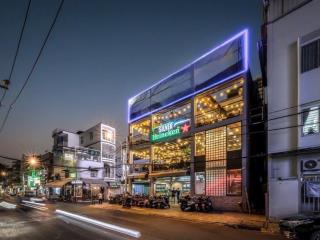 Gấp  siêu phẩm  khan hiếm mt nguyễn kiệm, dt 8.6x38m, 4 tầng, hđt 120tr/tháng, 61 tỷ