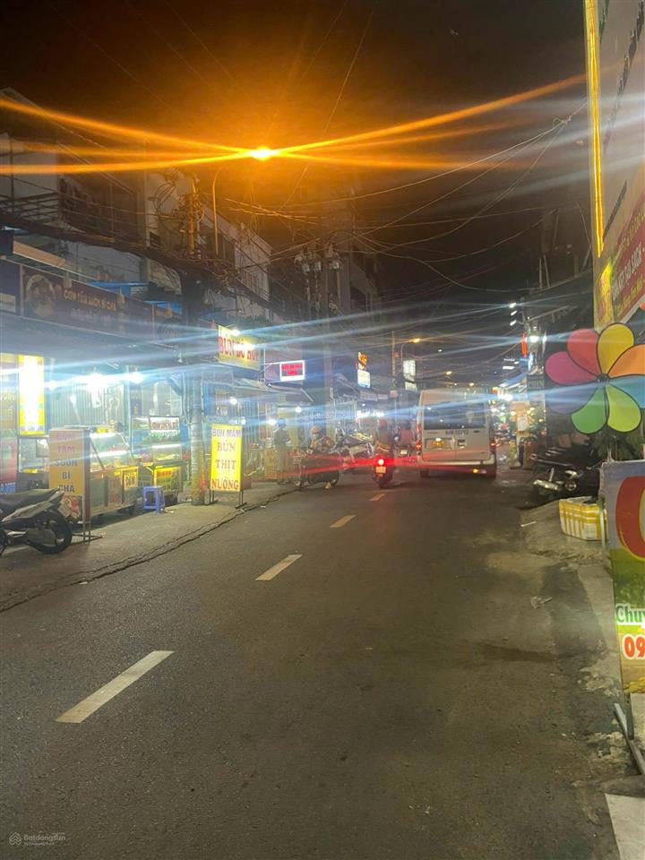 Siêu phẩm  ngang lớn  mt phan văn hân, bình thạnh, dt 8.5x26m, 3 tầng, hđt 100tr/tháng, 34 tỷ