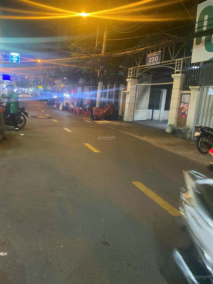 Siêu phẩm  ngang lớn  mt phan văn hân, bình thạnh, dt 8.5x26m, 3 tầng, hđt 100tr/tháng, 34 tỷ