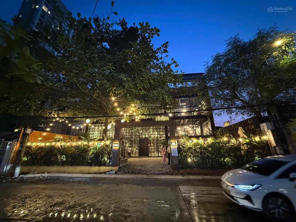 Siêu phẩm  khan hiếm 2 mt phố tây thảo điền, quận 2, dt 22x48m, hđt 200tr/tháng, giá 210 tỷ