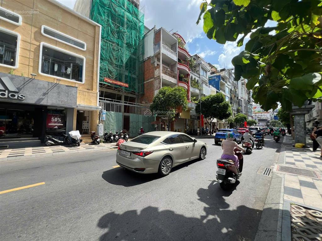 Siêu phẩm thương hiệu bến thành, quận 1, dt 8x27m, hđt 280 triệu/tháng, giá 60 tỷ