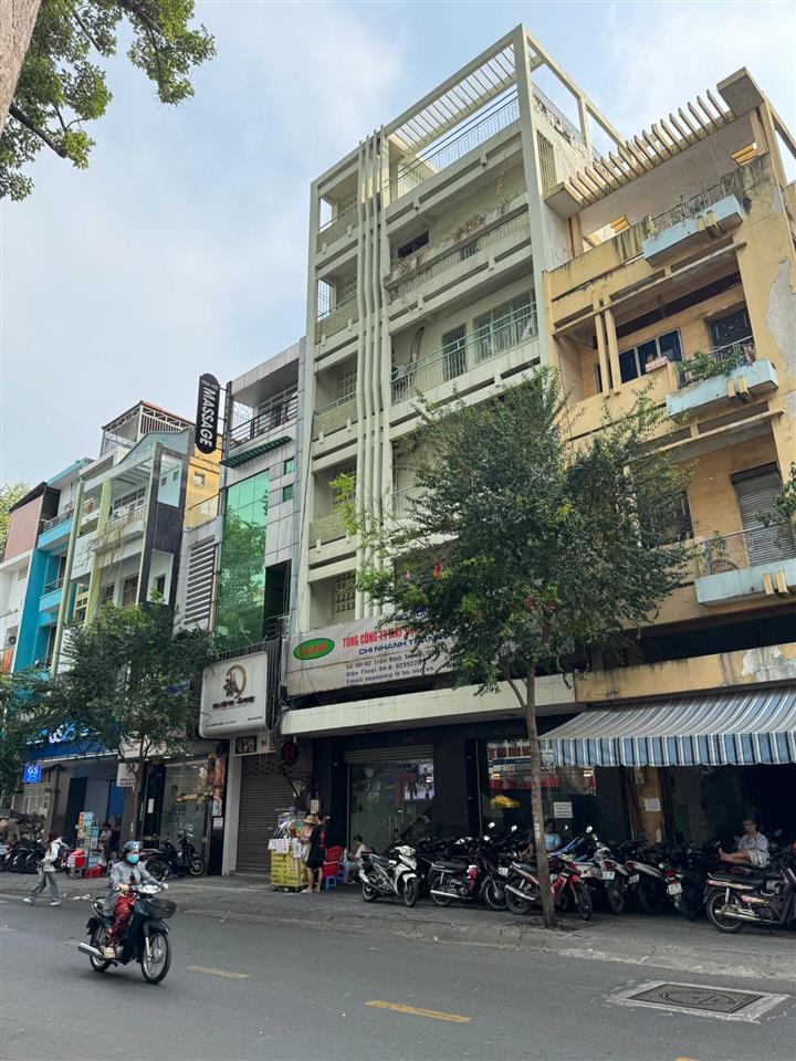 Siêu khan hiếm  góc 2 mt trần bình trọng, quận 5, dt 4.3x23m, 5 tầng, hđt 100tr/tháng giá 30 tỷ