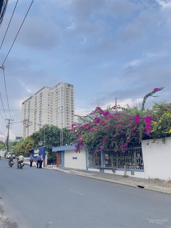 Vị trí vip mặt tiền trường thọ  sát đặng văn bi  63.5m(5x12.7) chỉ 8.x tỷ