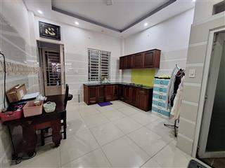 Siêu phẩm 4 tầng  đỗ xuân hợp  ngay ngã tư bình thái  giá hơn 7.5 tỷ