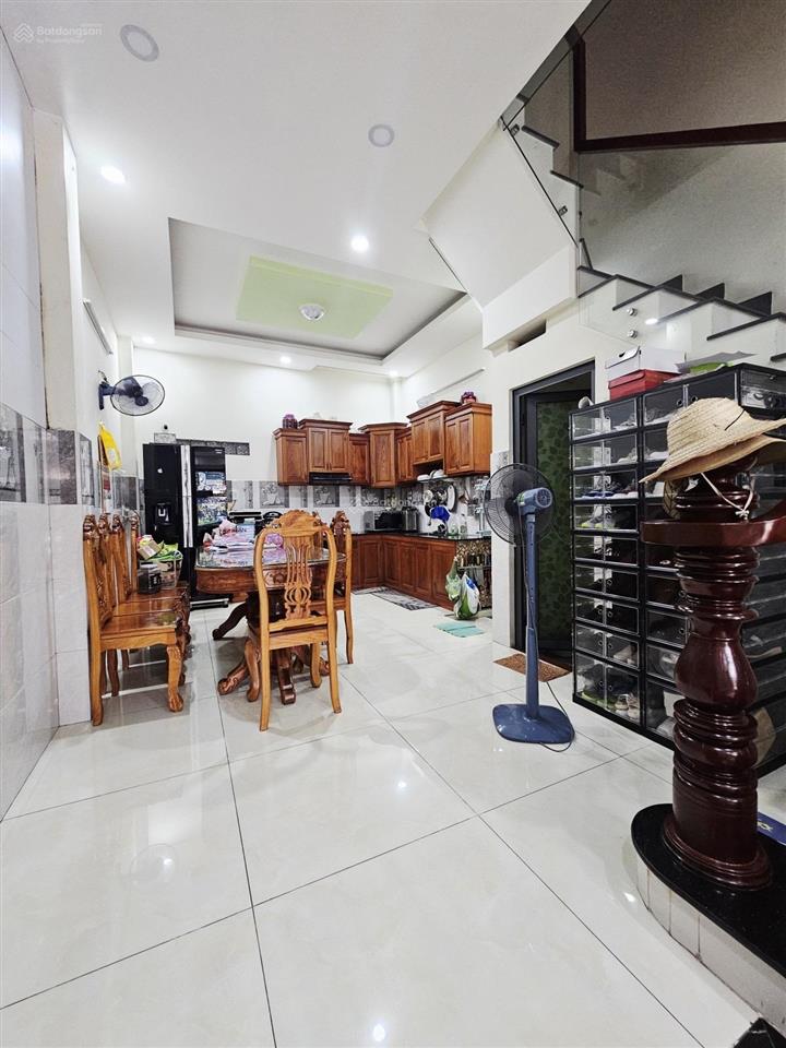 Gần mặt tiền đs2 trường thọ  3 tầng kiên cố  hoàn công  chỉ 6.9 tỷ (22b.82)