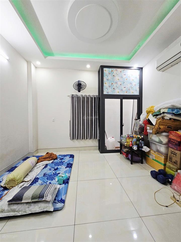 Nhà 3 tầng trường thọ  sân đậu ô tô  gần phạm văn đồng & xa lộ hà nội  chỉ 6.9 tỷ