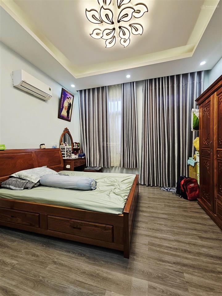 Nhà 3 tầng trường thọ  sân đậu ô tô  gần phạm văn đồng & xa lộ hà nội  chỉ 6.9 tỷ