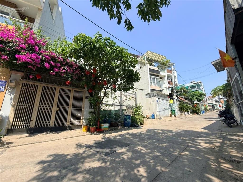 Đất gần lê văn việt  tăng nhơn phú a  đường nhựa 7m thông  vuông như a4  giá 6.1 tỷ