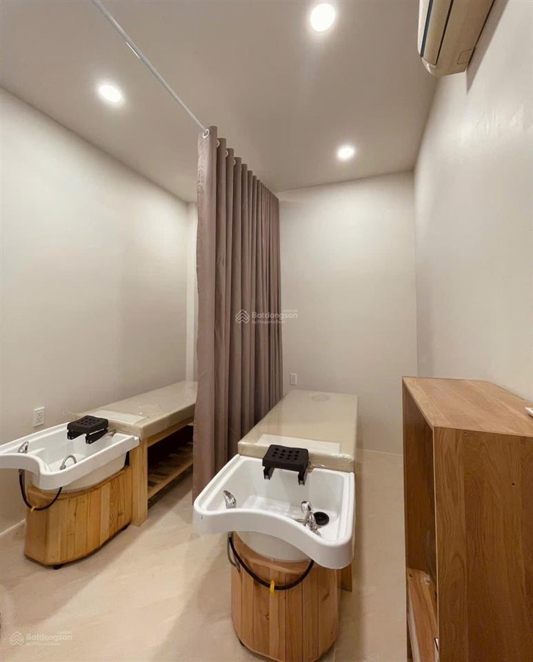 Nhà 2 tầng ngay chợ thủ đức  tô ngọc vân  ngang 8m  giá 7,2 tỷ (23,74)