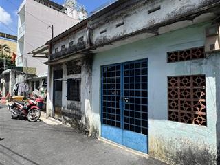 Bán nhà c4 cũ vị trí vàng ngay đh spkt  sát võ văn ngân 89m2  giá 8.9 tỷ (53.309)