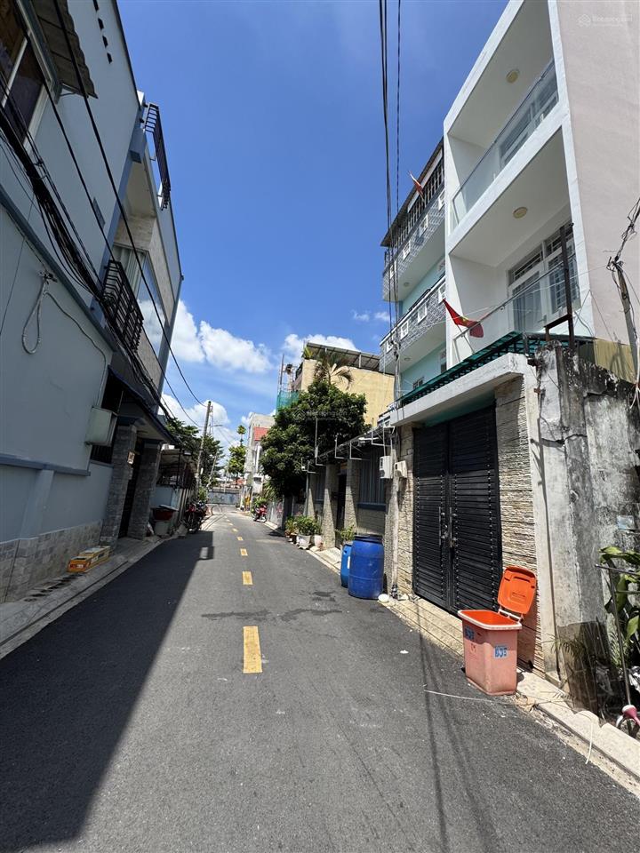 Bán nhà c4 cũ vị trí vàng ngay đh spkt  sát võ văn ngân 89m2  giá 8.9 tỷ (53.309)