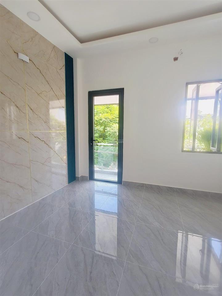 Bán nhà mới 2 tầng phước bình  mtkd  cạnh global city  ngang 6.7m  giá 6.45 tỷ (14.71)