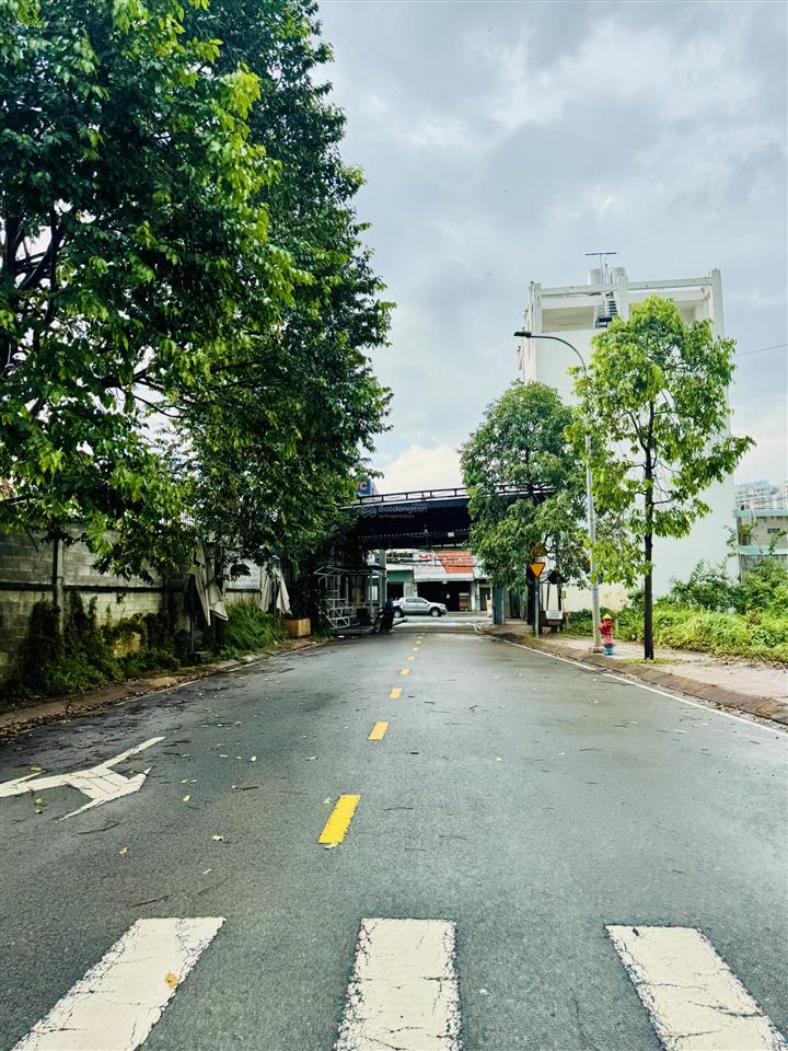 Bán đất bình trưng, quận 2  cách global city 600m  khu compound  5x18 90m2  7.x tỷ