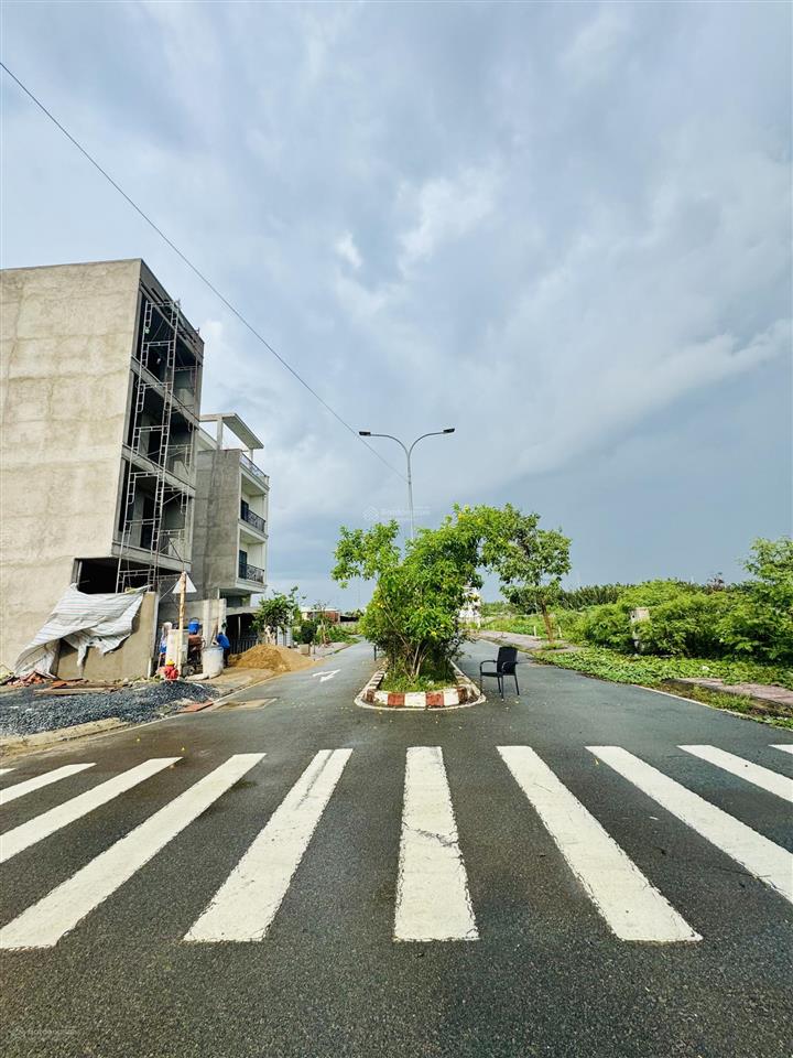 Bán đất bình trưng, quận 2  cách global city 600m  khu compound  5x18 90m2  7.x tỷ