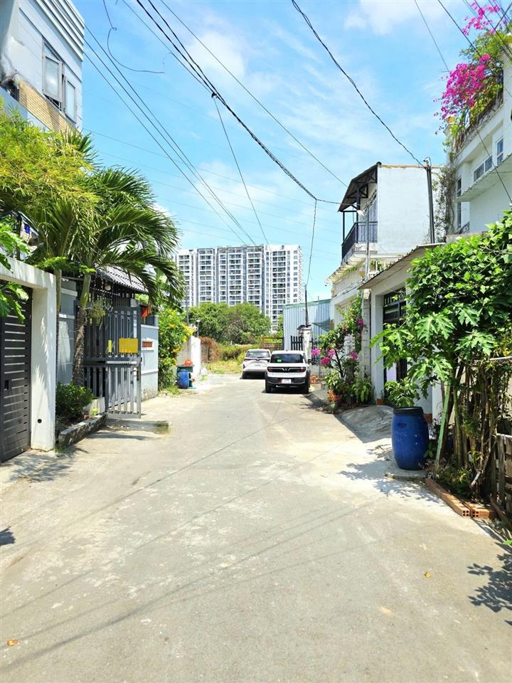Bán đất nền gần chung cư ricca gò cát  157m2 (9.2x17.1)  đường oto  giá 8.5 tỷ (13.13.41)