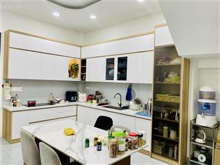 Bán nhà trường thọ  hxh  đi đâu cũng tiện  79m2 (4.5x17.5)  4 tầng mới cứng  giá quanh 8 tỷ