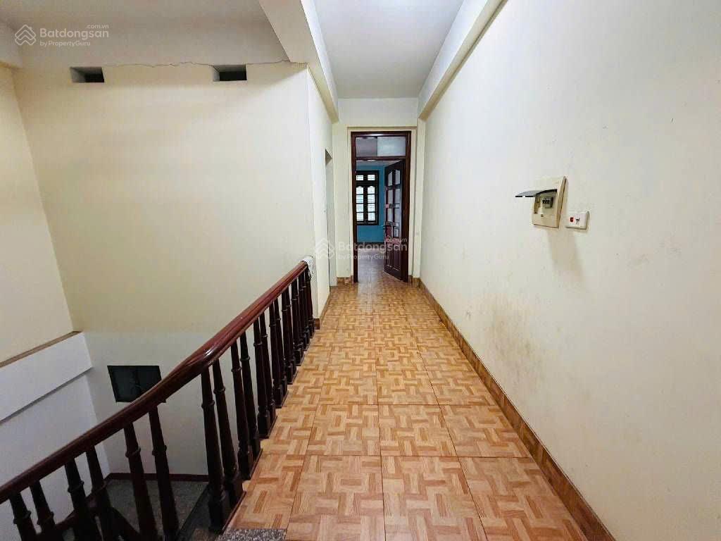 Giá 21 tỷ, 85m mặt tiền rộng, 5 tầng, kđt văn quán