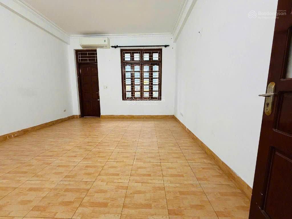 Giá 21 tỷ, 85m mặt tiền rộng, 5 tầng, kđt văn quán