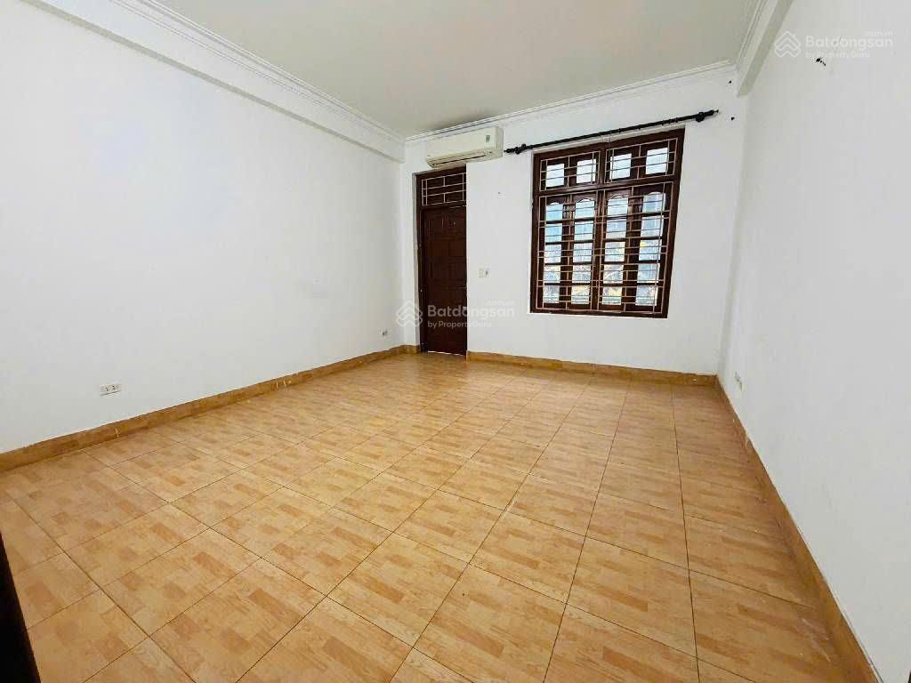 Giá 21 tỷ, 85m mặt tiền rộng, 5 tầng, kđt văn quán