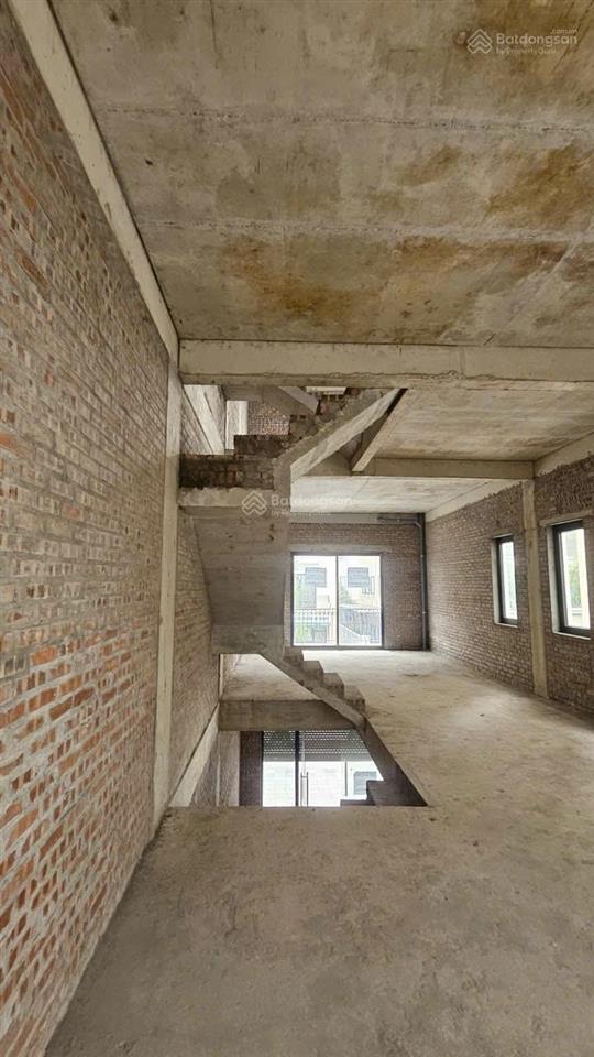 75m mặt tiền rộng giá 19 tỷ. mặt phố kinh doanh khu đô thị văn quán