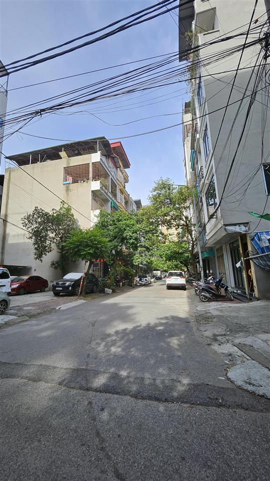Không gian sống chuẩn việt kiều 80m, mt 6,6m, 50m ra công viên mỗ lao