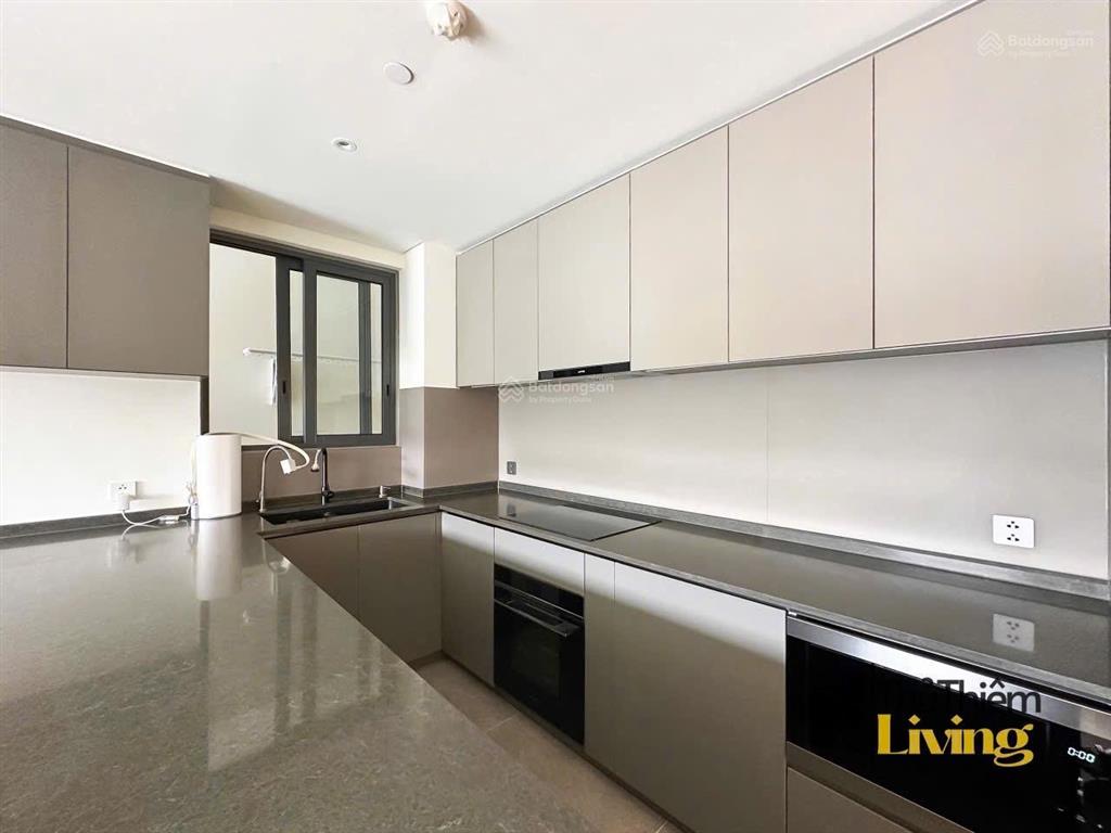 Cần bán căn 3pn + 1 tại the opera  the metropole thủ thiêm giá tốt