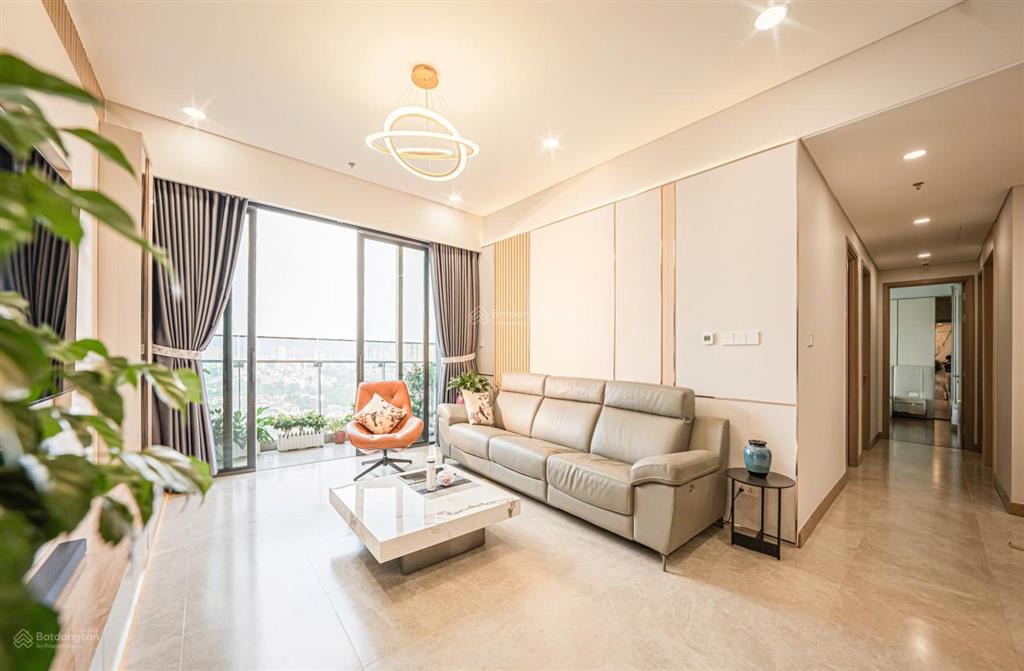 Cho thuê căn hộ 3pn giá tốt, đủ nội thất, thang máy riêng biệt