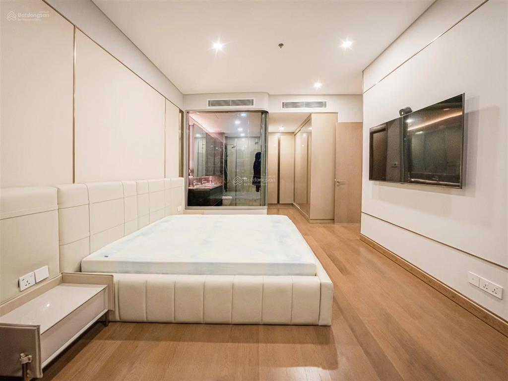 Cho thuê căn hộ 3pn giá tốt, đủ nội thất, thang máy riêng biệt