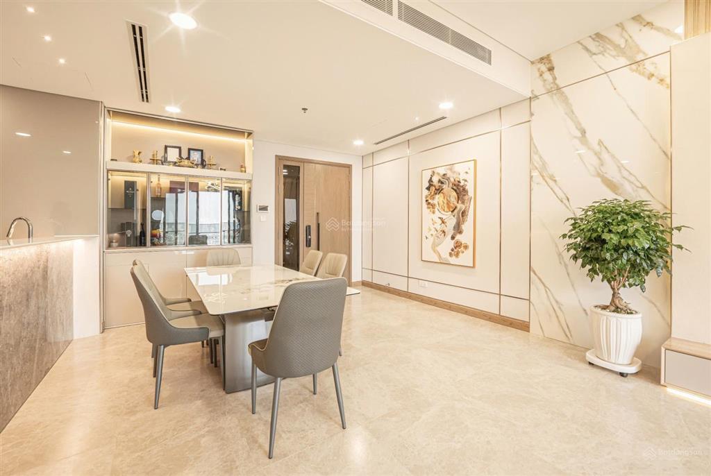 Cho thuê căn hộ 3pn giá tốt, đủ nội thất, thang máy riêng biệt