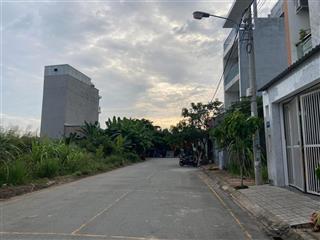 Nhà đẹp 3 tầng 1/ bưng ông thoàn, phú hữu, q9. 54/57m (4.16x13), 6.1 tỷ